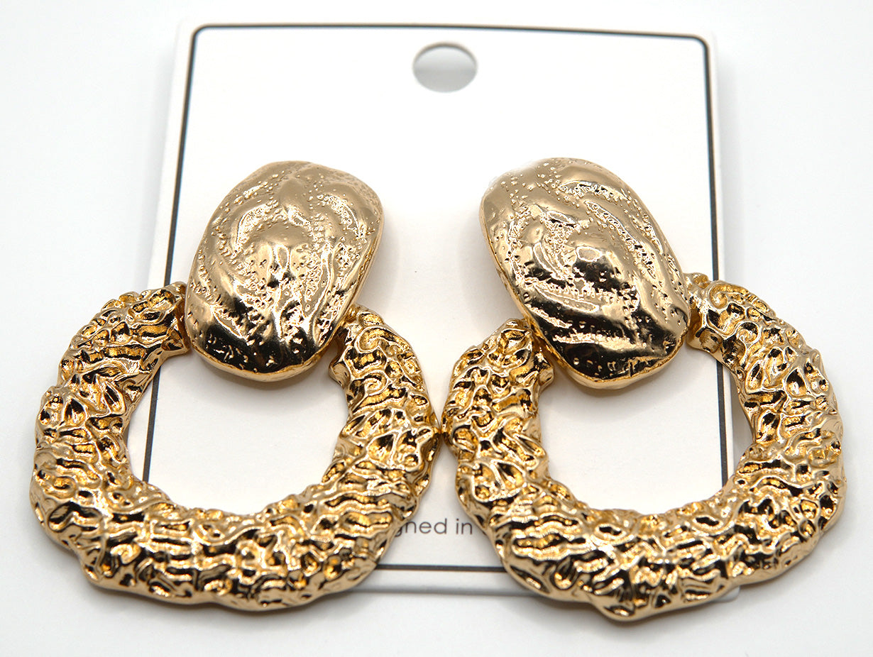 Feel Me- Textured Drop Earrings